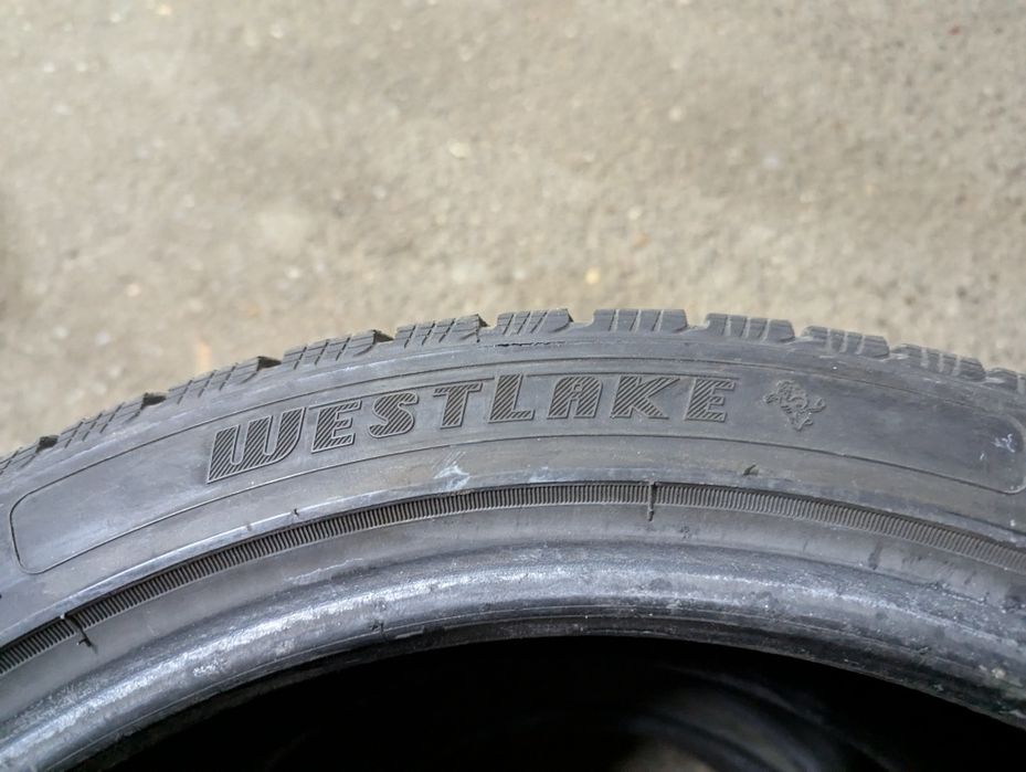 Anvelope iarna 225/45 R18