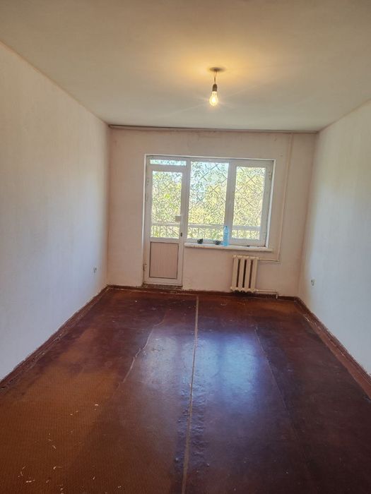 Срочно продается 1 х ком 3 этаж