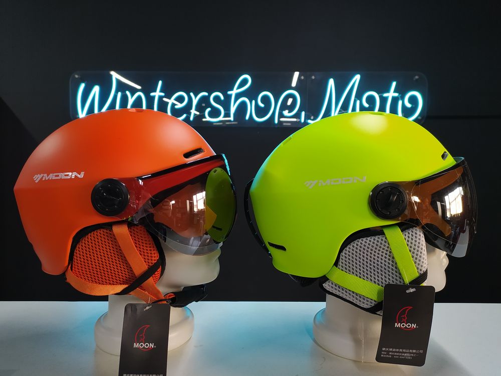 Защитный Шлем с Очками-Визором. Для Лыжника/Сноубордиста!