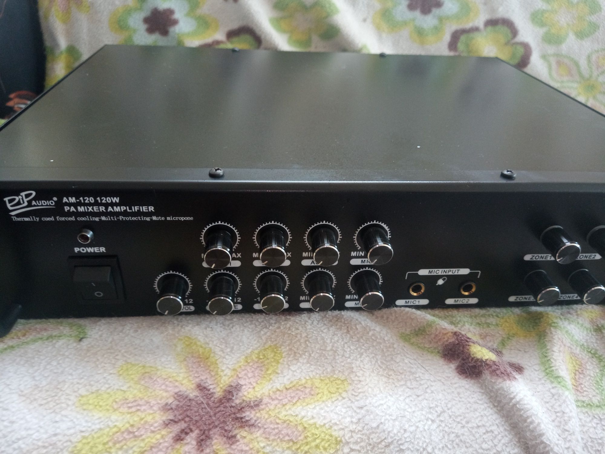 Чисто нов Миксер am-120