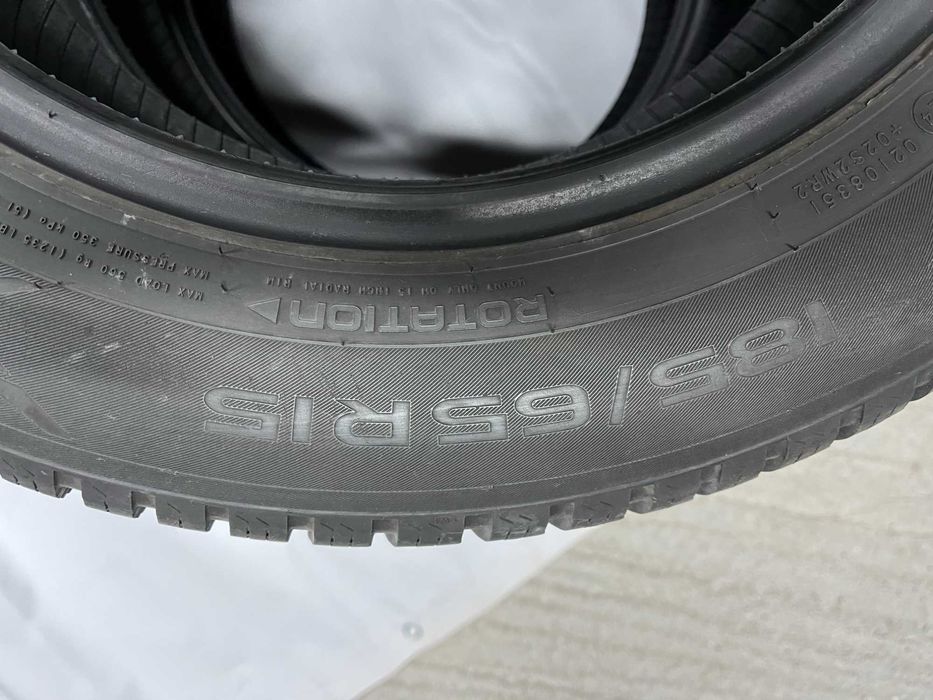 Anvelope vara/iarna Nokian 185 / 65 R 15