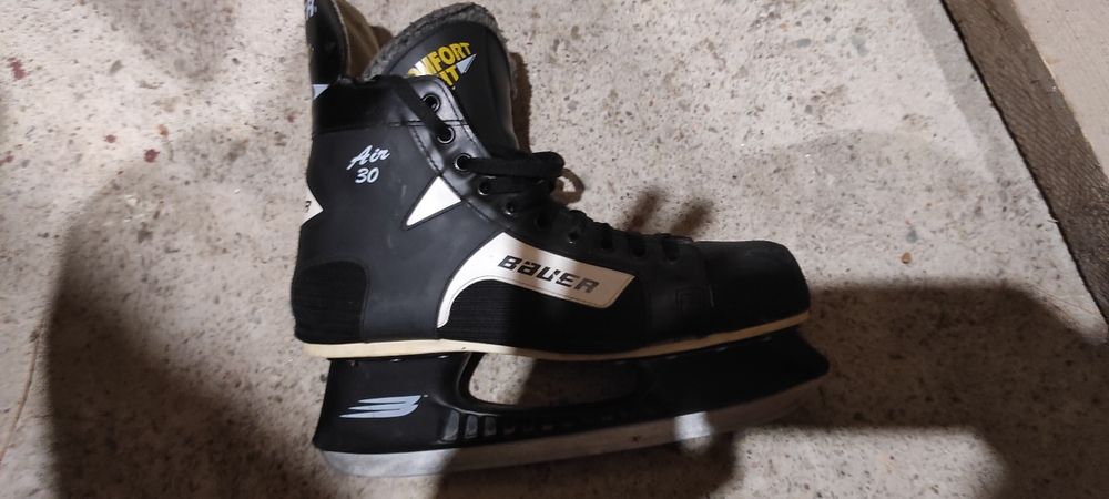 Clăpari și patine de vinzare