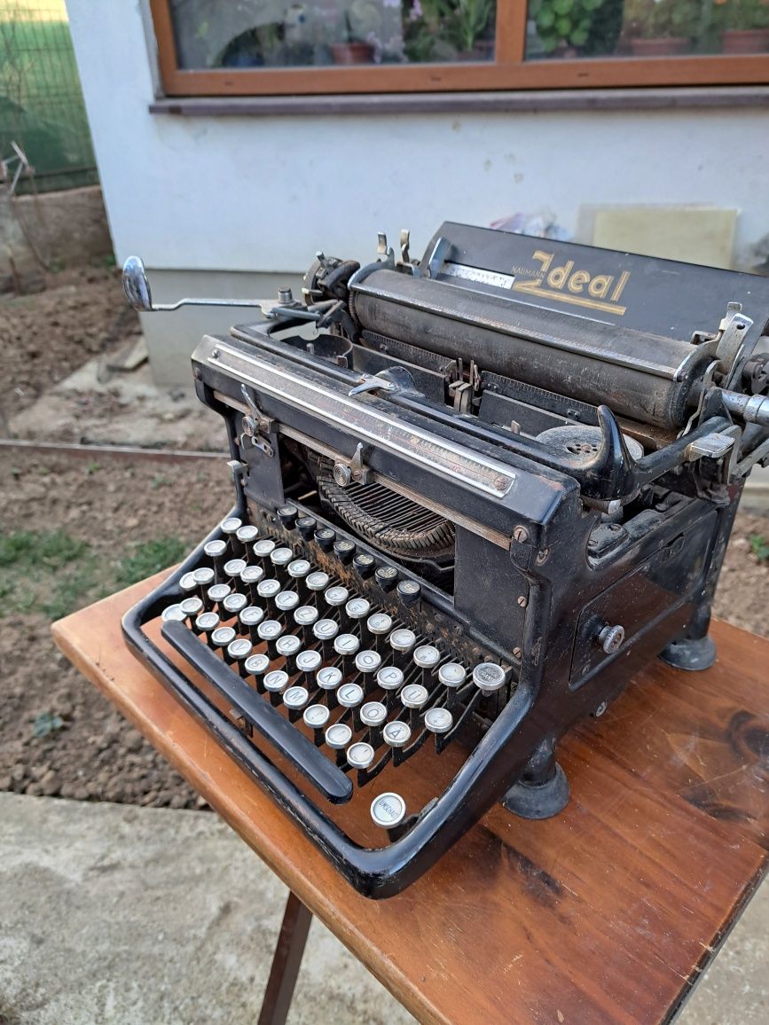Masina de scris veche anii30 Naumann Ideal