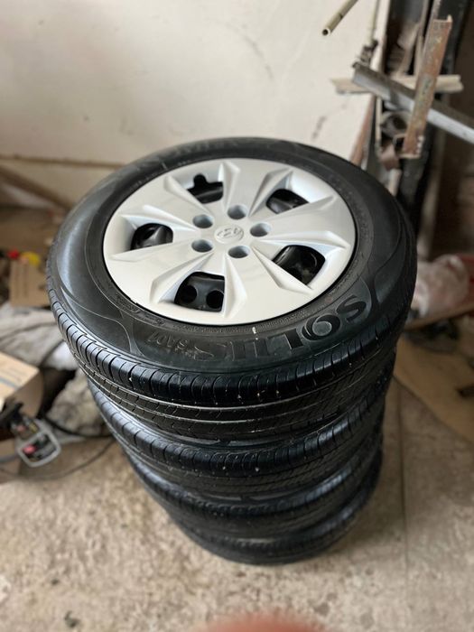 Продаю комплект балонов от хюндай Крета размер 16 в хорошем состоянии