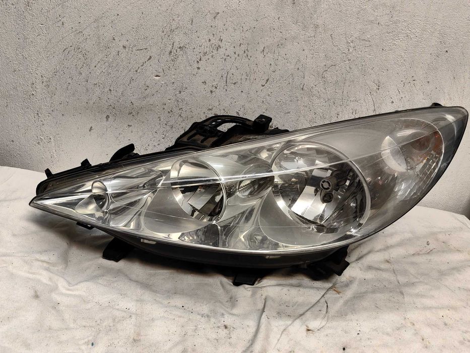 Оригинален фар Пежо 207  Peugeot 207