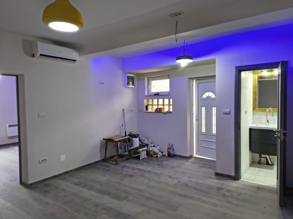 Ofer spre închiriere casa cu 2 camere