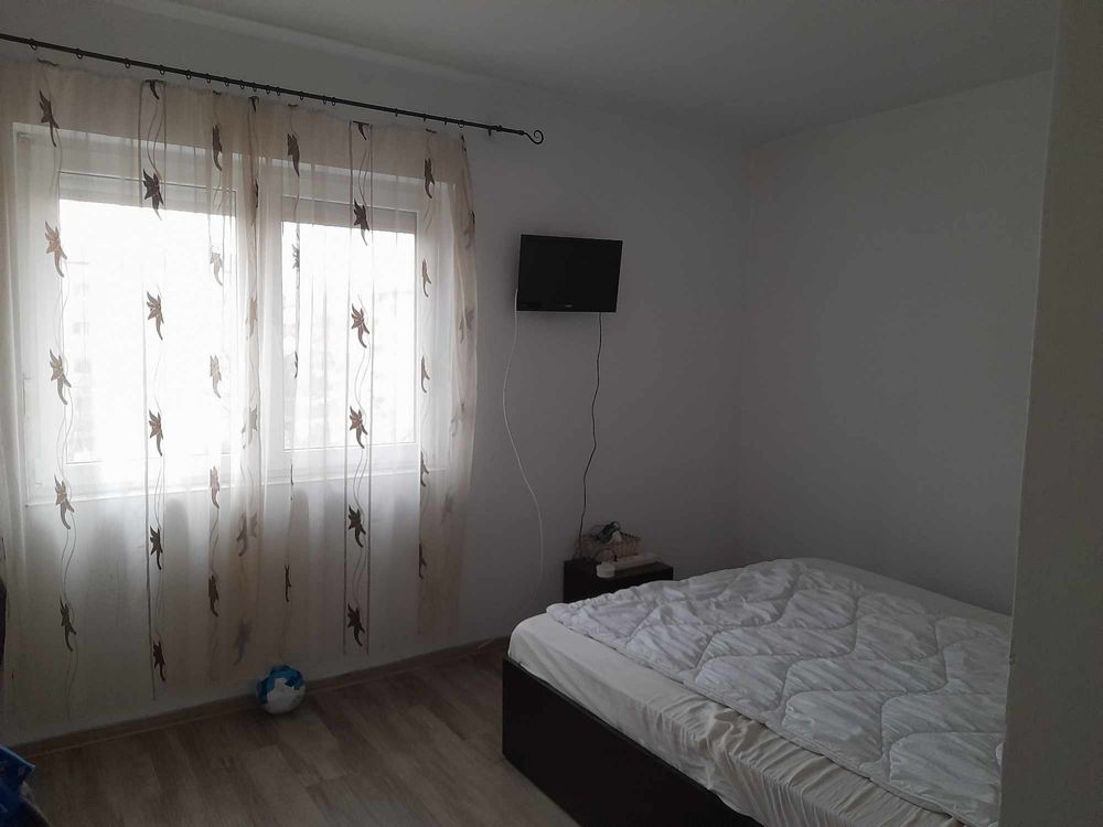 Vand apartament cu 2 camere, bloc R1, et 3.
