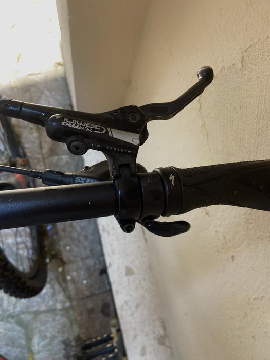 Bicicleta Specialized Rockhopper comp 29 - formula red