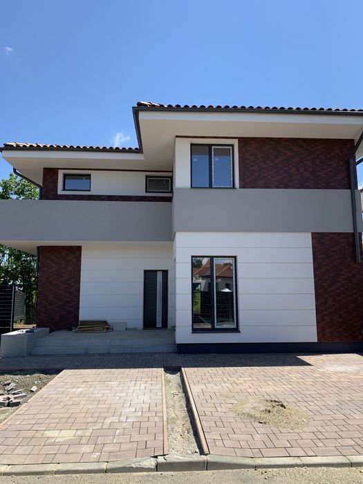 vila situata in Paradisul Verde, Corbeanca ( an 2022 ), teren 647 mp