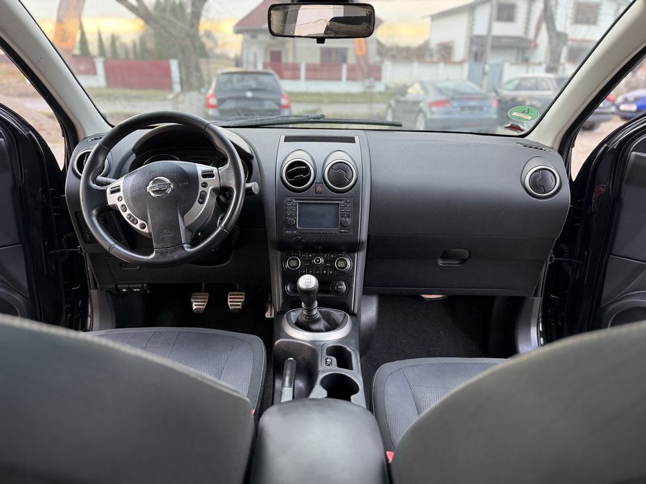 Nissan Qashqai 11/2010 2.0 dci 150 CP 7 Locuri SE POATE IN RATE