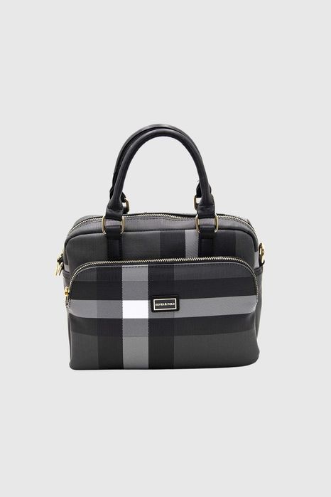 НОВО! ЛИКВИДАЦИЯ! Спортна чанта с външен джоб черно каре Silver&Polo