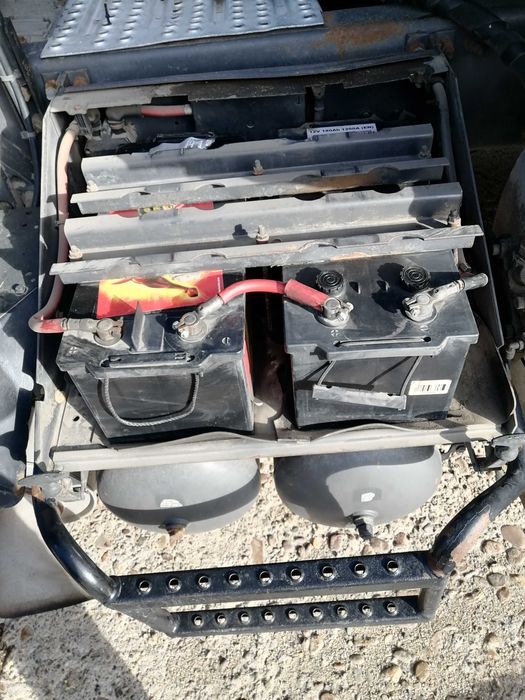 акумолатори 12v 180A 2БР.