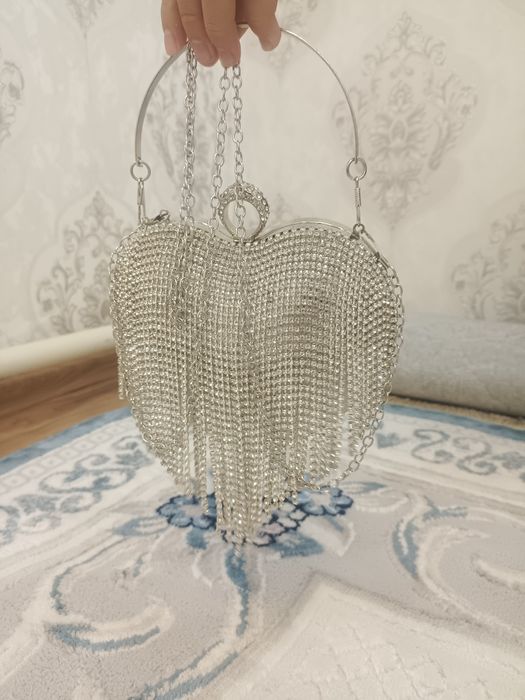 Сумка шикарный блестящий