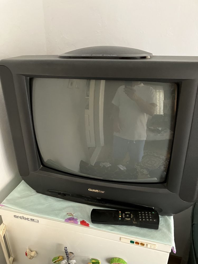 TV LG cu telecomanda, diagonala 55cm