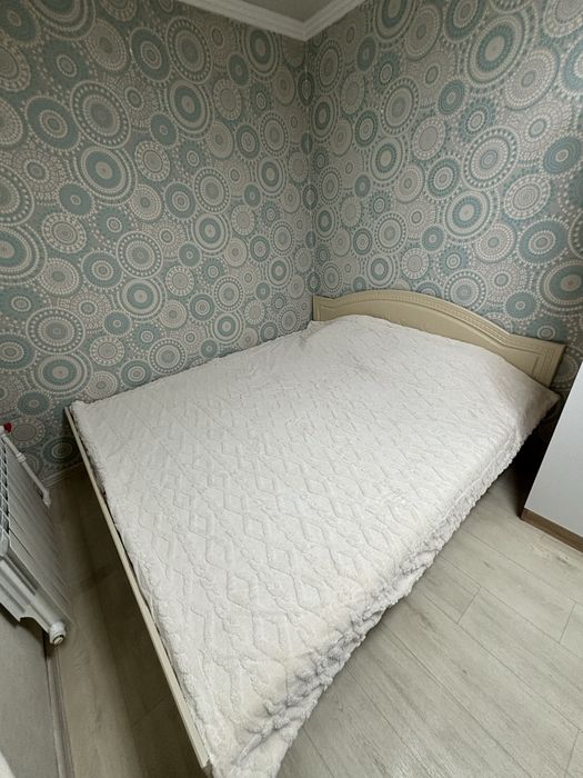 Кровать двуспальная