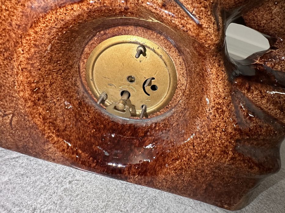 Vand ceas mecanic in forma de leu din ceramica veche (arta, decor)