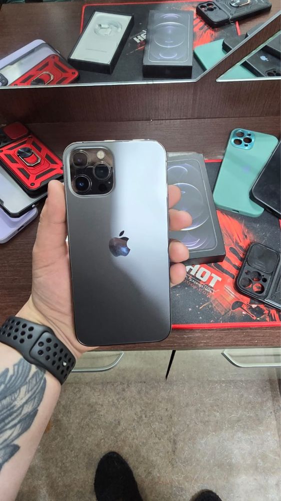 Продам Iphone 12 Pro Max 256gb