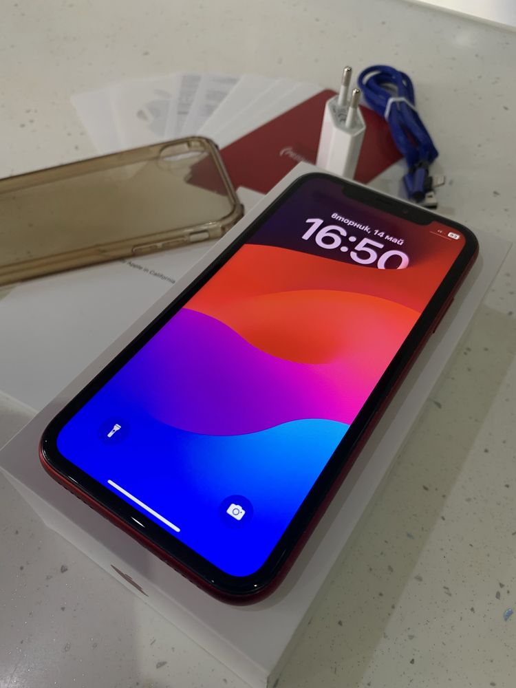 iPhone XR red 64 гб