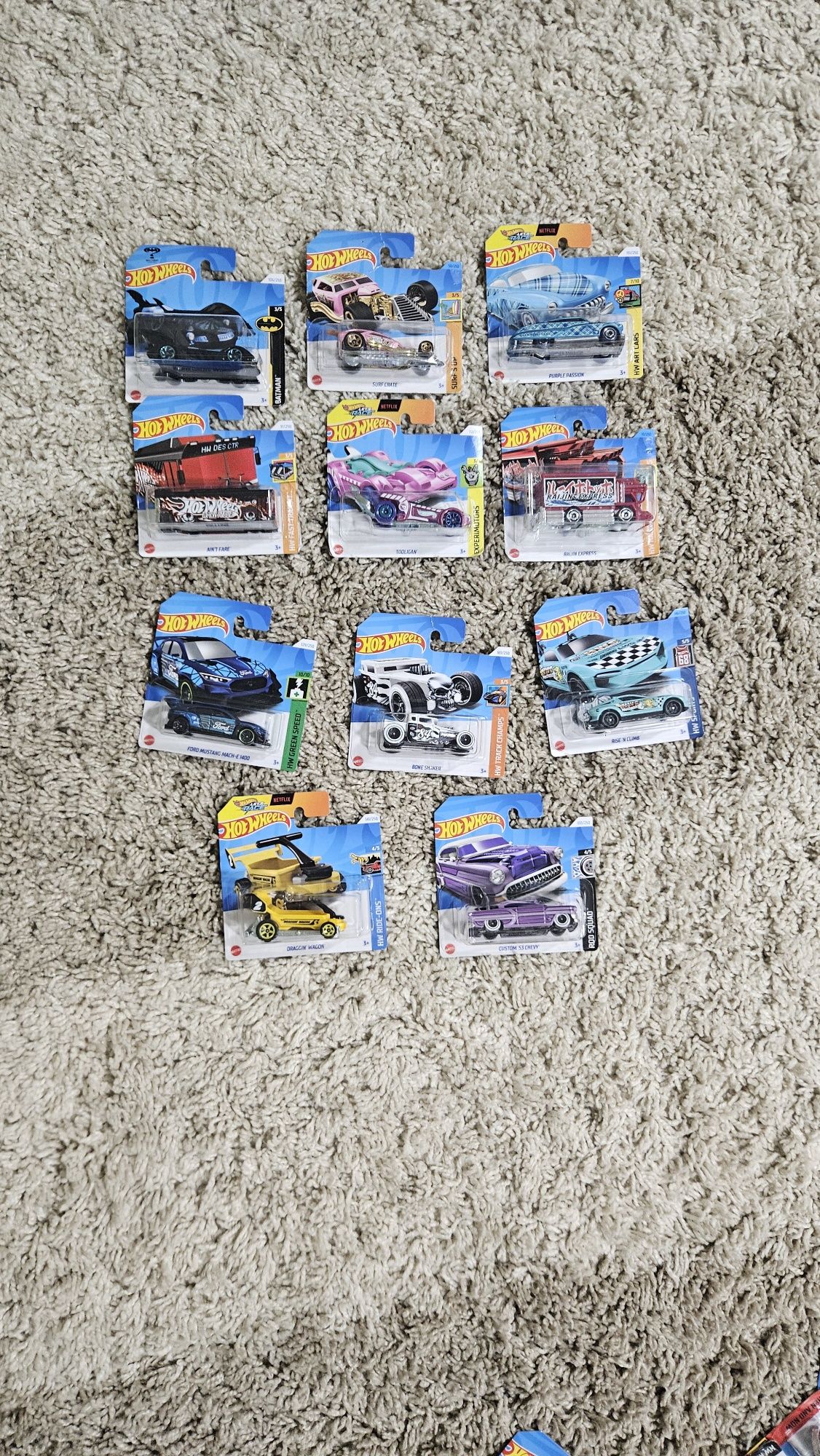 Mașinuțe hotwheels TRESUREHUNT