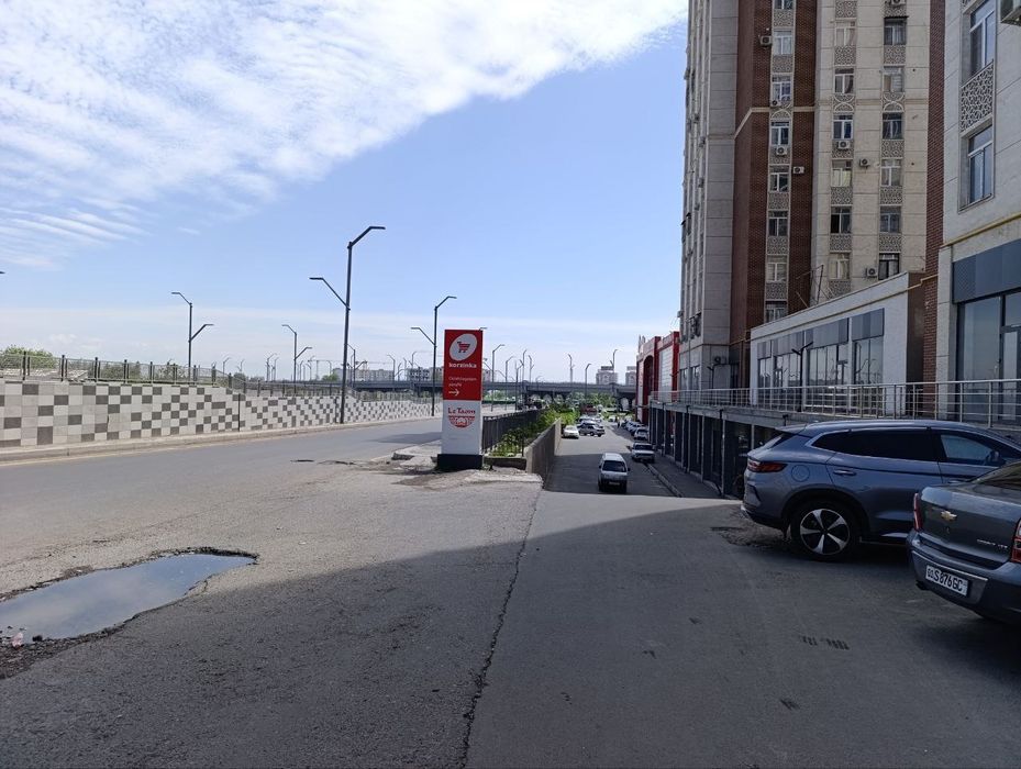 Тапоич, Яшнабад! Продаётся нежилое помещение 311 кв.м вдоль дороги