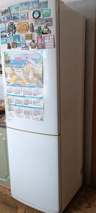 Продам холодильник