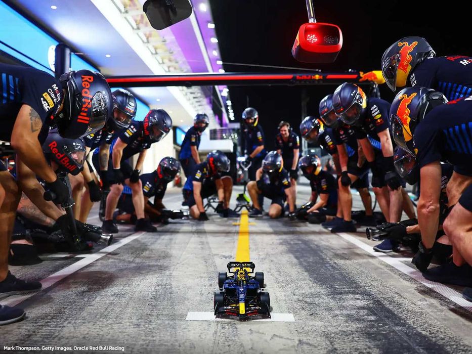 LEGO Technic Oracle Red Bull Racing RB20 F1 Car 42206! Новый в коробке