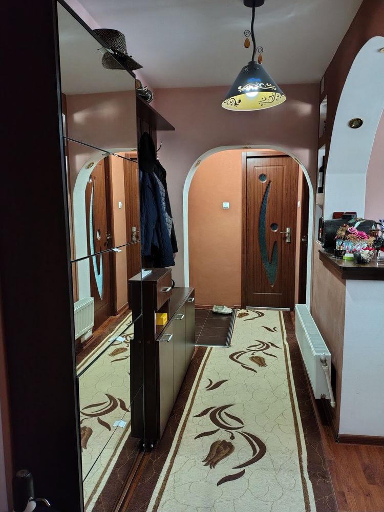 Apartament 2 camere - Targu Carbunesti