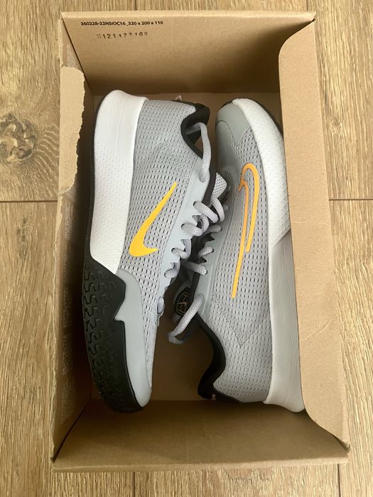 Nike Vapor Lite 2