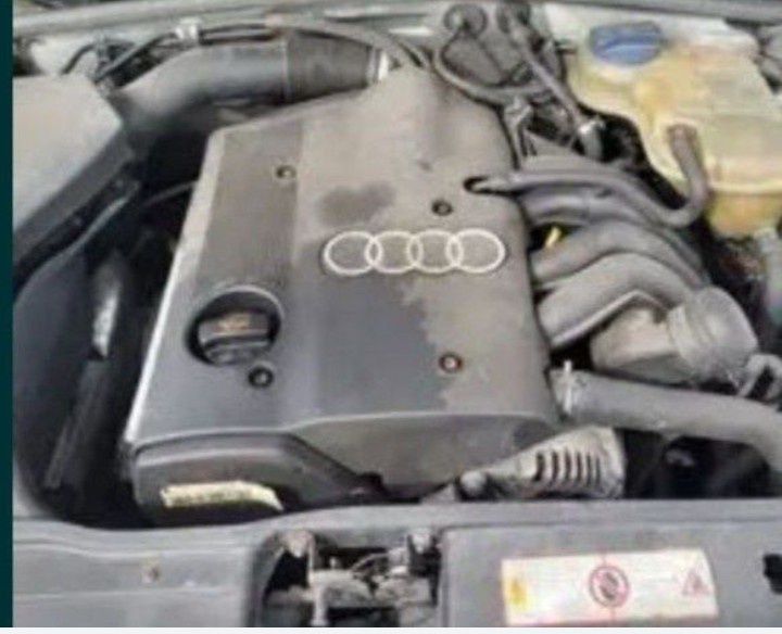 Audi A4 b5  vând schimb