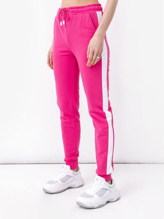 Розов спортен панталон Fila