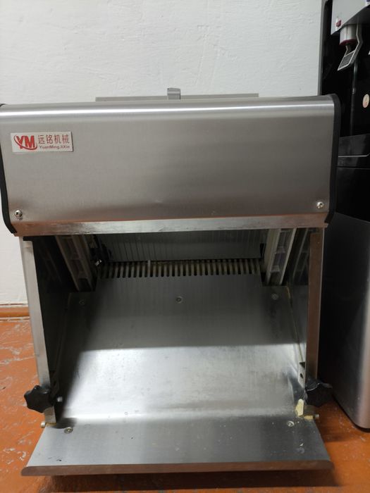 Продается хлеборезка