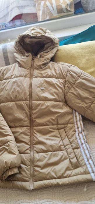 Яке Adidas размер s unisex