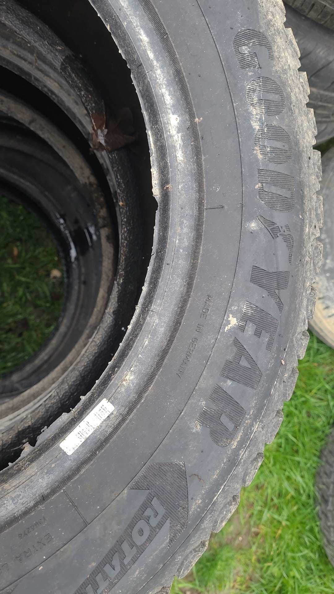 4 anvelope noi , purtate 1 sezon , 225 60 R17 , 4*4 , CA NOi