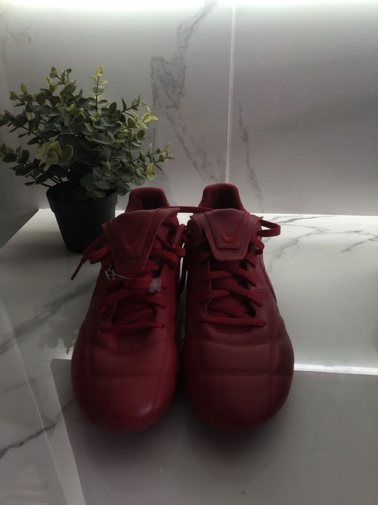 Ghete Fotbal Nike The Premier II Gym Red Marimea 42
