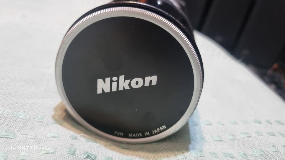Aparat foto vintage Nikon N 4004, obiectiv foto Nikon