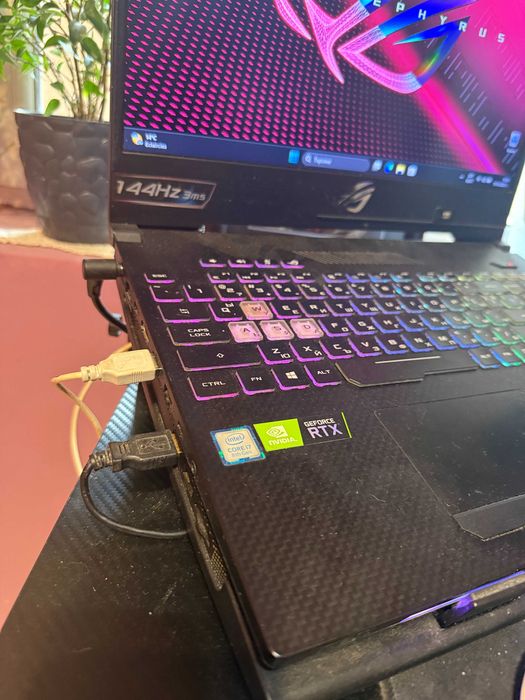 Лаптоп Asus Rog Strix Scar 2 gl504gv