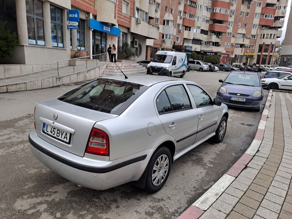 Vand skoda octavia an 2007 motor 1.9tdi ALH foarte bine intretinuta