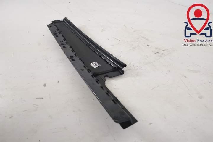 Ornament Stalp B Usa Stanga Spate Original In Stare Buna Land Rover  R