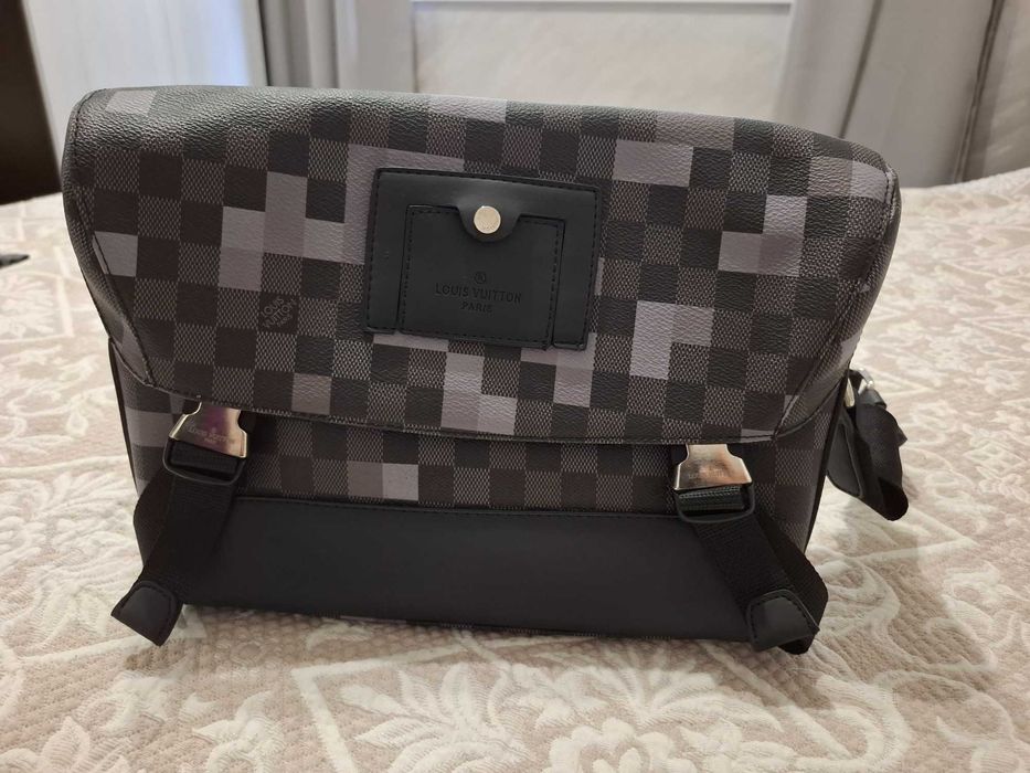 Чанта Louis Vuitton