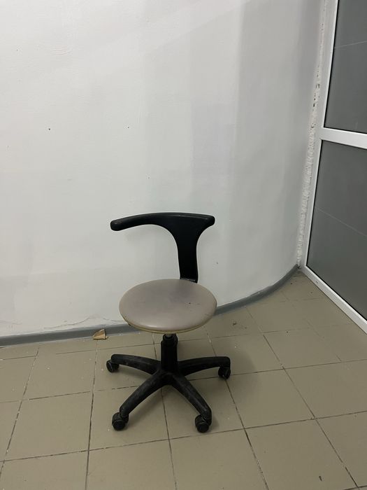 Продам кресло офисное