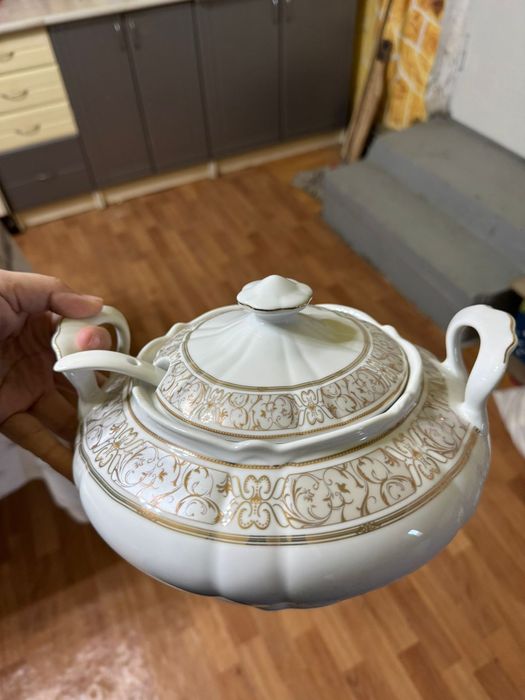 Супница для гостей