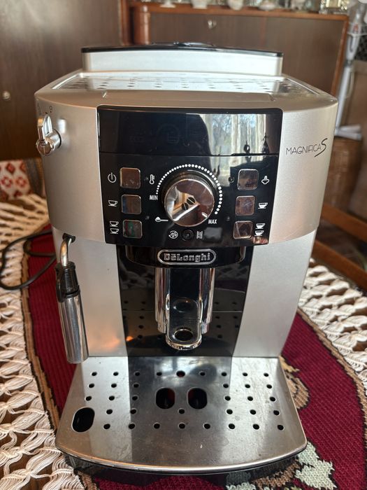 Espressor DeLonghi Magnifica S