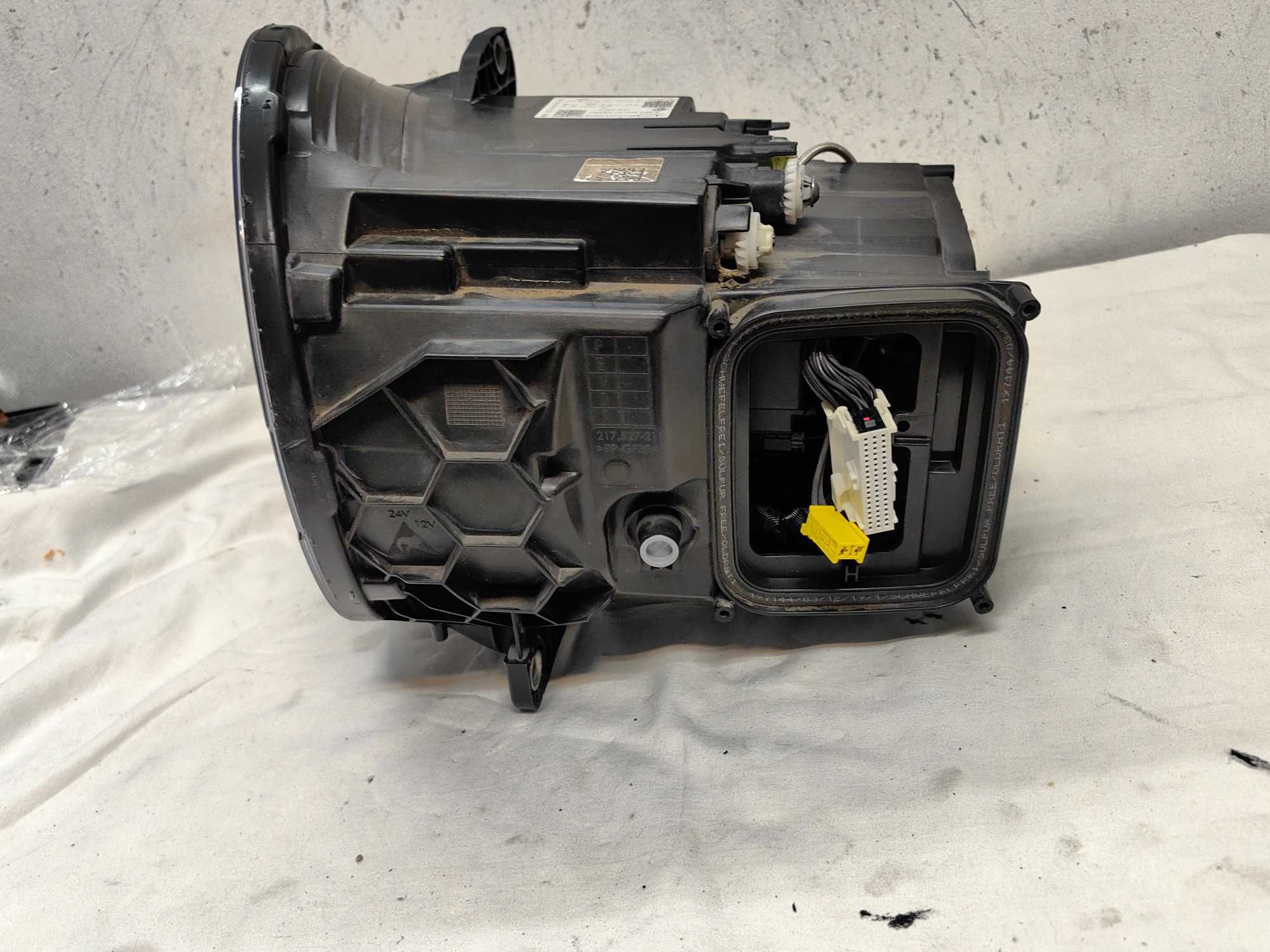 Оригинален фар Мерцедес 464  Mercedes G class W464 Multibeam 2021 LH
