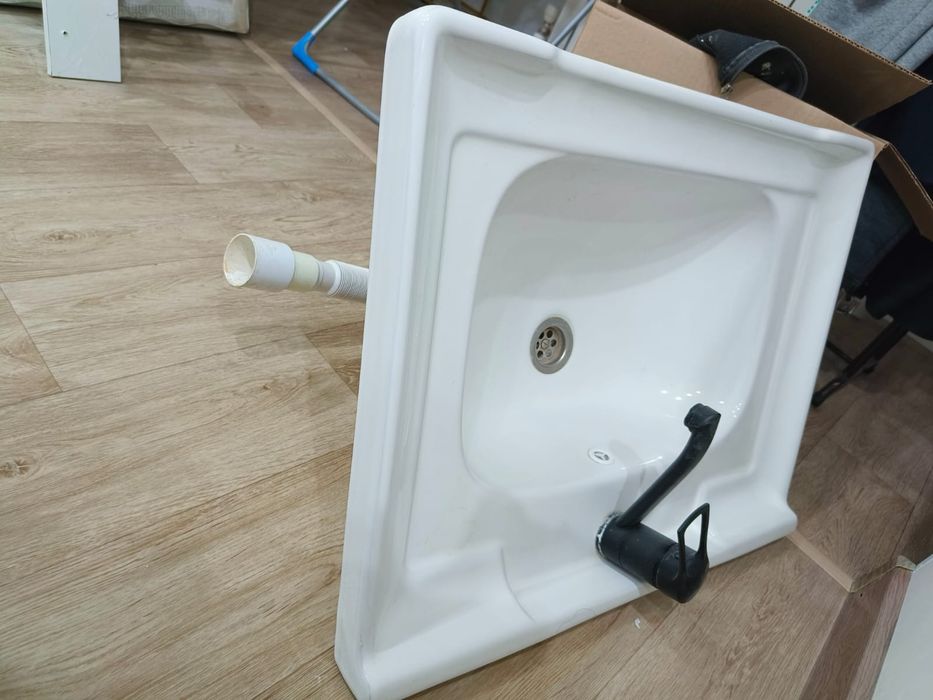 Умывальники шкафы