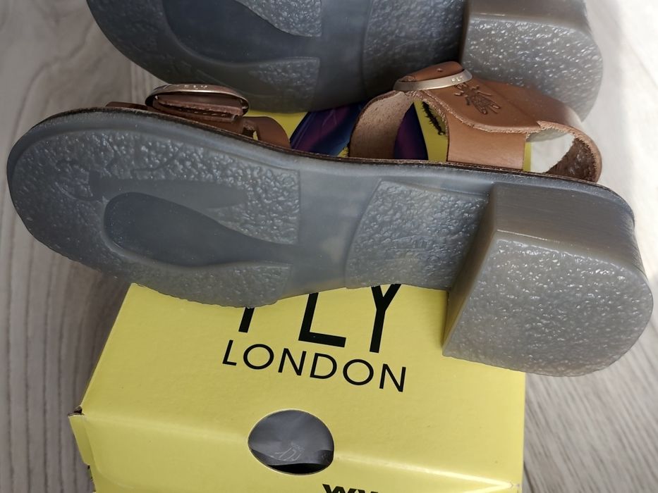 FLY London сандали 36-ти размер естествена кожа