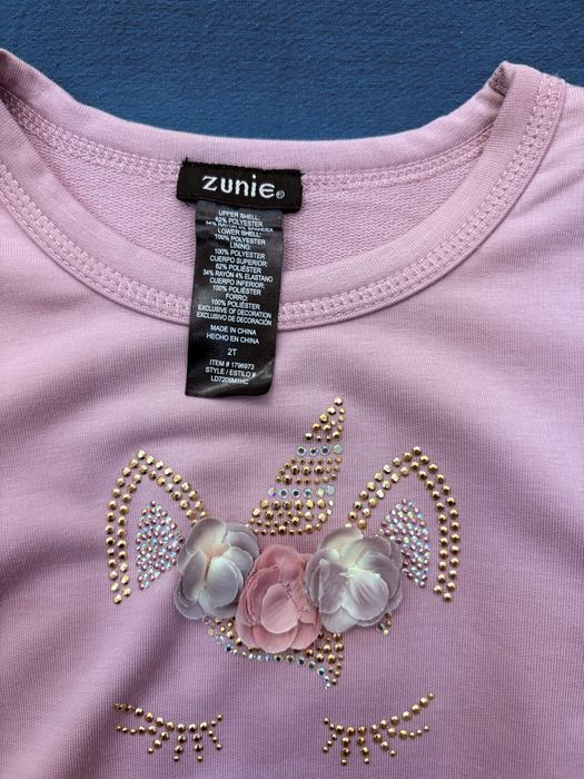 Продается нарядная платье на 2х летную девочку