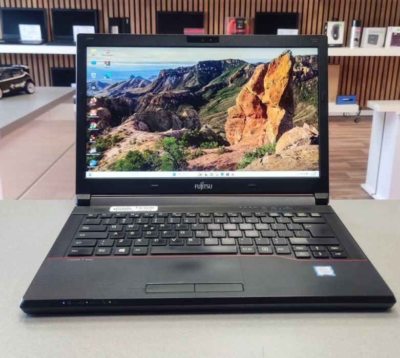 VÂNZARE URGENTĂ! Laptop Fujitsu E547 i5 (Gen. 7), 8GB RAM, 256GB SSD +