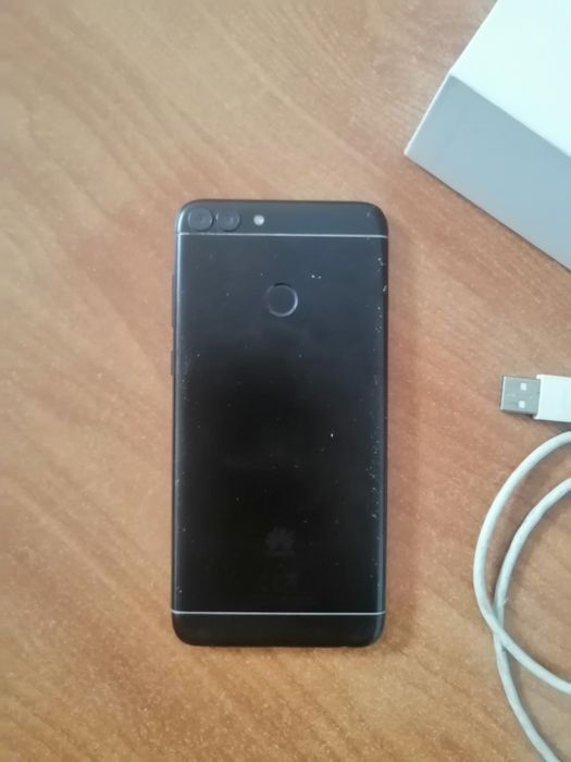 HUAWEI  смартфон