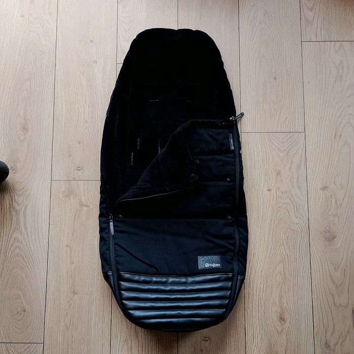 Cybex Gold Balios S пълна оригинална окомплектовка+ подаръци