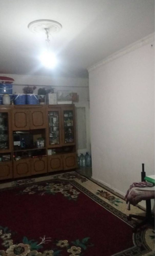 Юнусабад 2/4/4 Ахмад дониш продается квартира СРОЧНО!